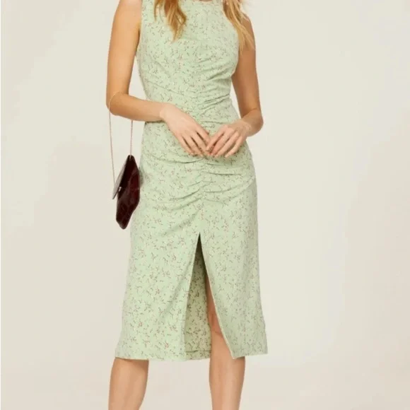 Love Whit- Floral Ruched Dress - Picture 4 of 17